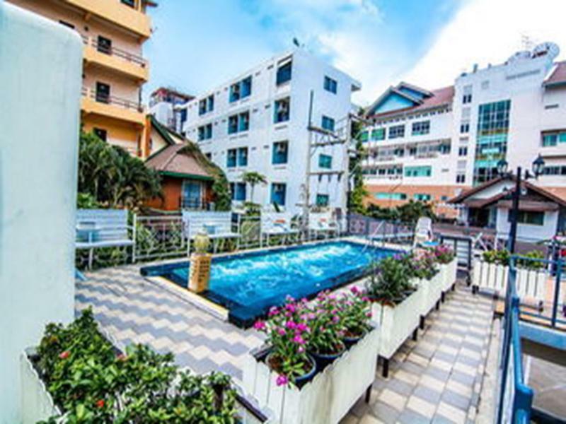 Sutus Court 2 Hotel Pattaya Exterior photo